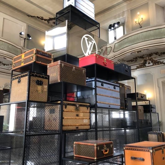 Meet your Posher, Deb - Picture 2 of 7